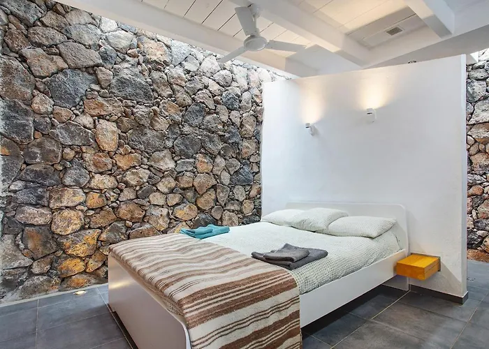 Villa La Bodeguita House Haría