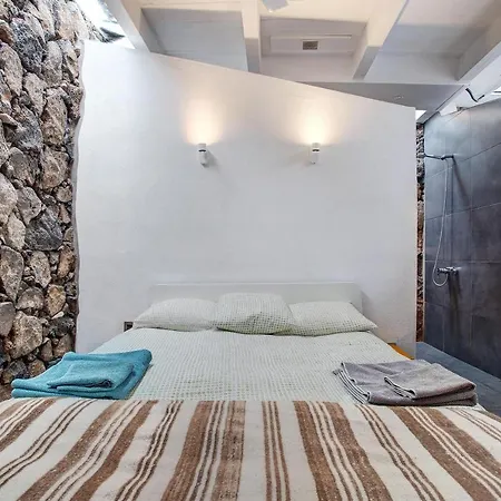 Villa La Bodeguita House *