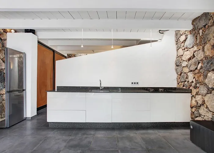 וילה La Bodeguita House