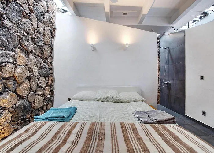 וילה La Bodeguita House *