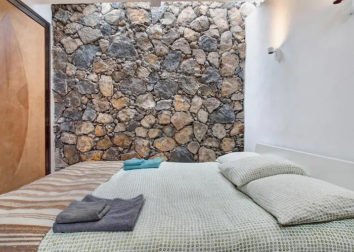 Villa La Bodeguita House